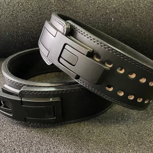 Пояс с карабином из кожи L