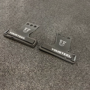 Накладки чёрн. три отверстия S