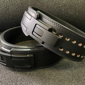 Пояс с карабином из кожи XL