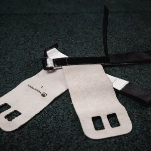 Накладки на ладони, M, квадр. отв.